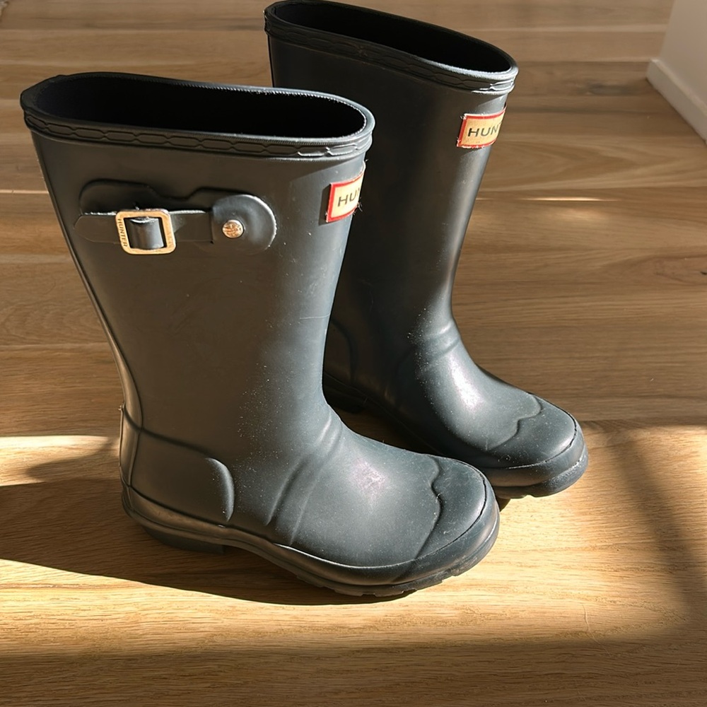 Navy Hunter rain boots sz 1